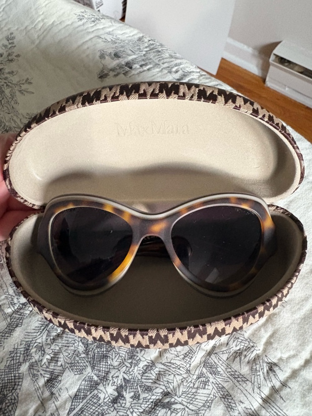 Yves Saint Laurent Sunglasses
